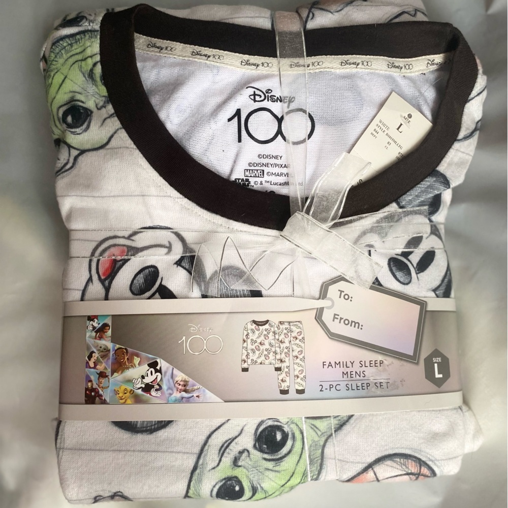 Disney/Picar 100th Anniversary Sleep Set with Baby‎ Yoda, Mickey and more